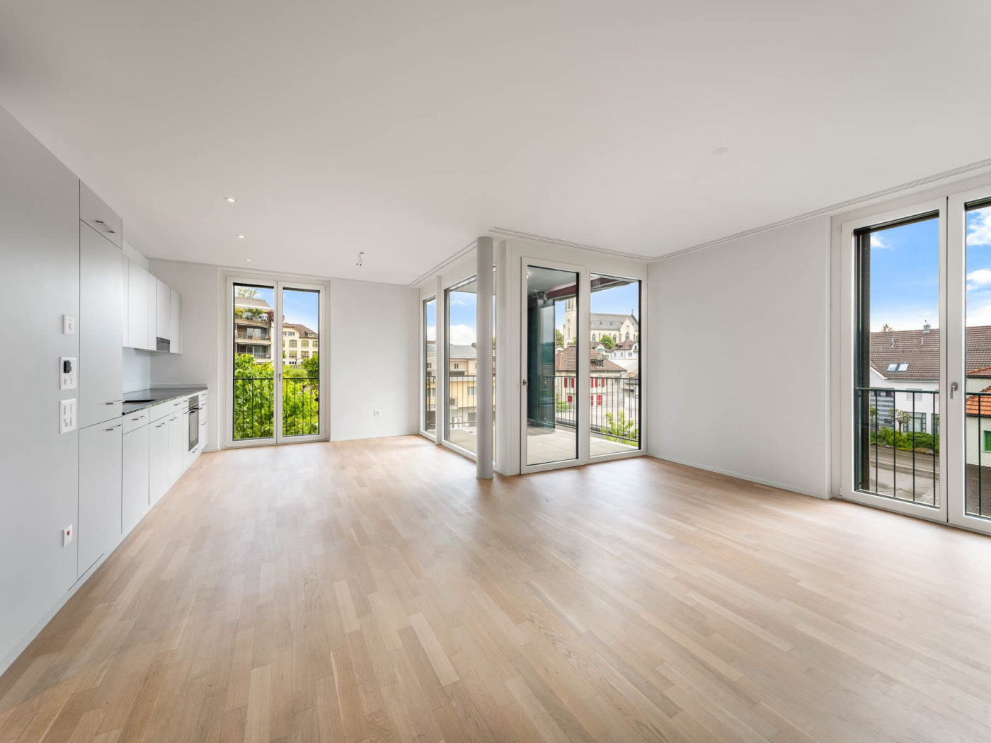 Real estate interior photo with natural balanced colours after professional color correction service